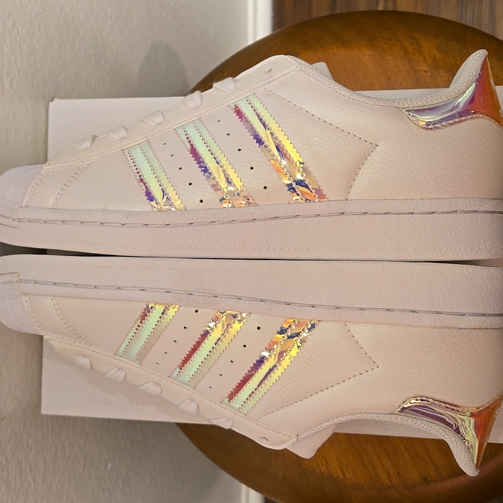 NIB, Adidas Superstar Sneakers, White Iridescent, Womens Size 7.5 - Picture 5 of 11